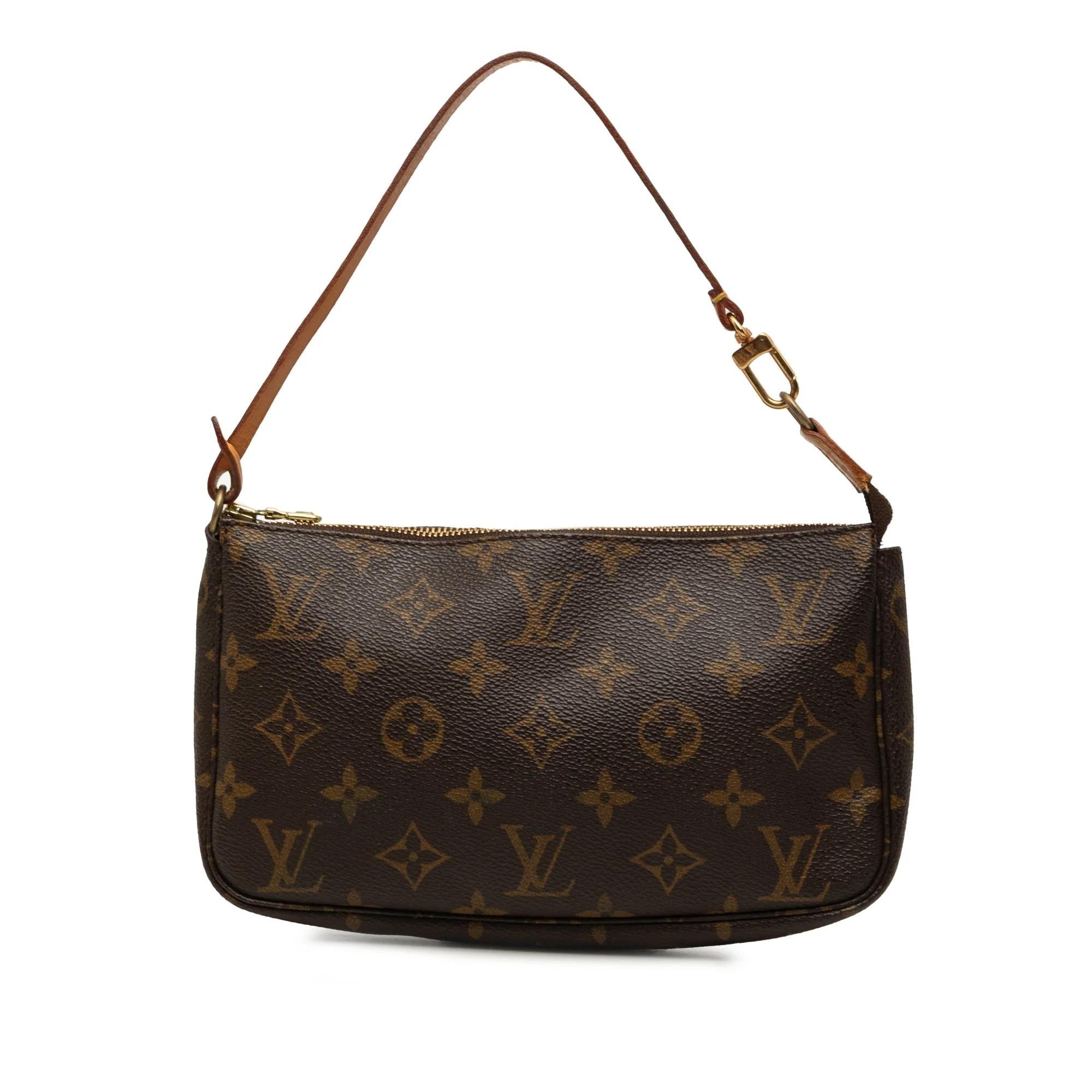 Pochette Accessoire leather handbag