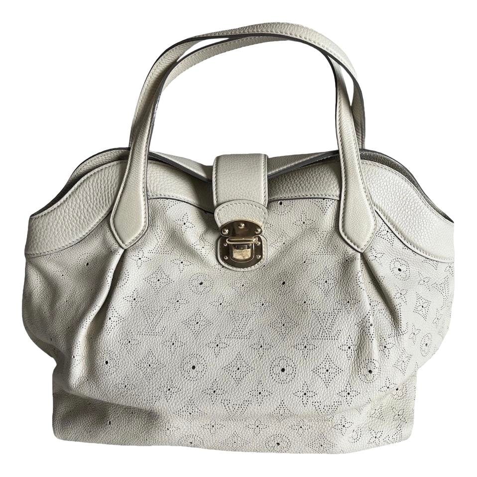 Leather tote