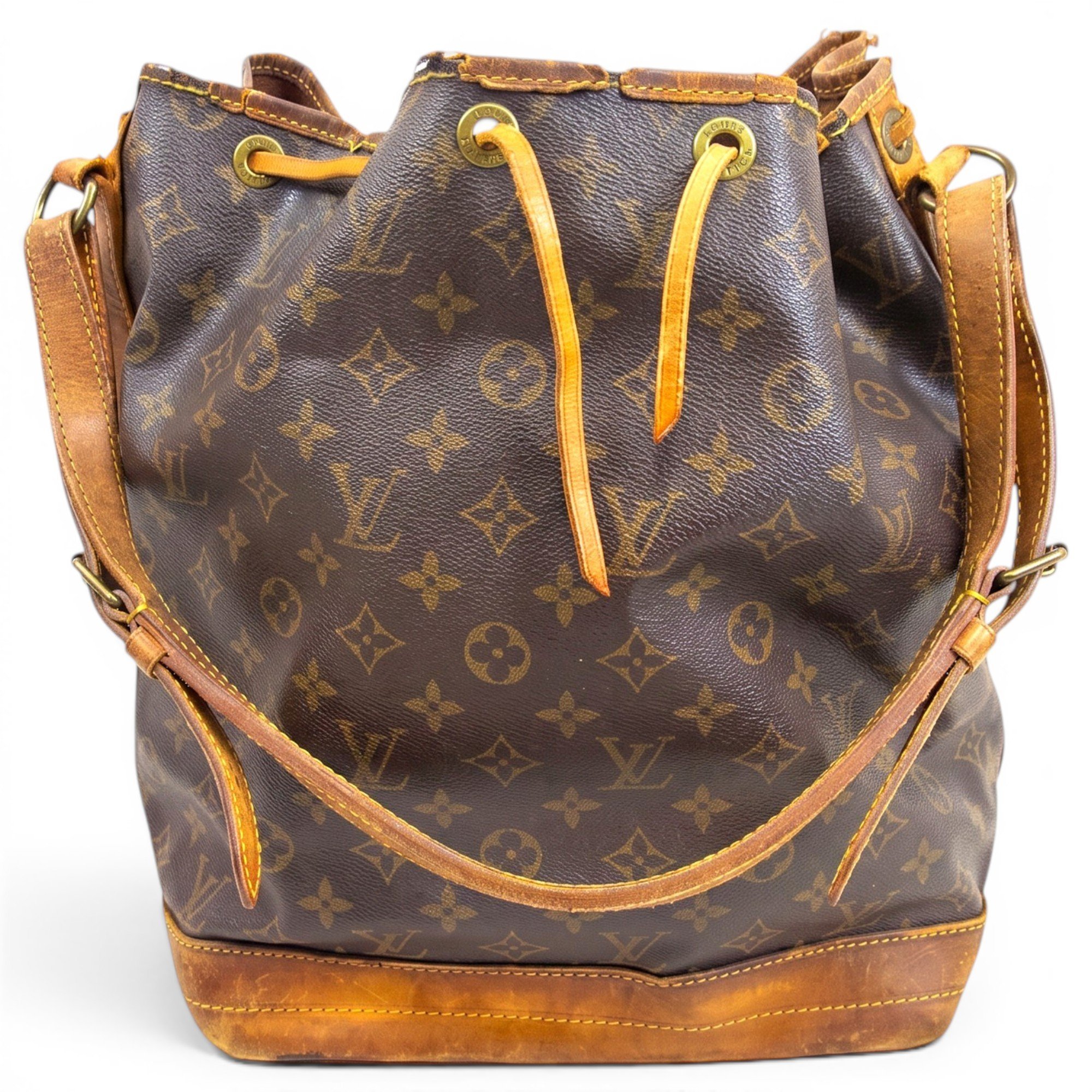 Noé leather handbag