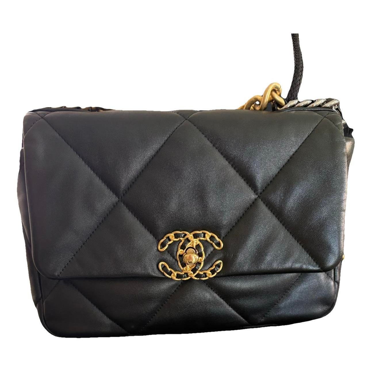 Chanel 19 leather handbag