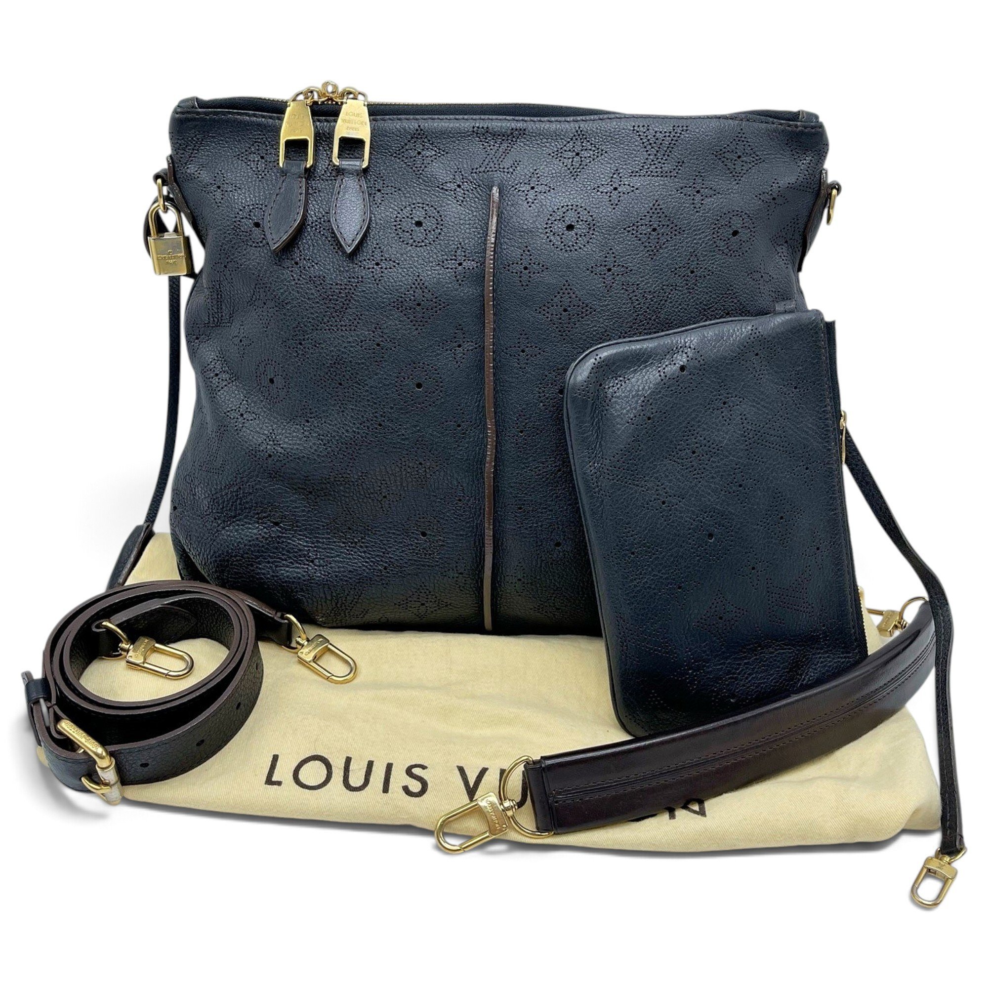 Louis Vuitton Leather handbag