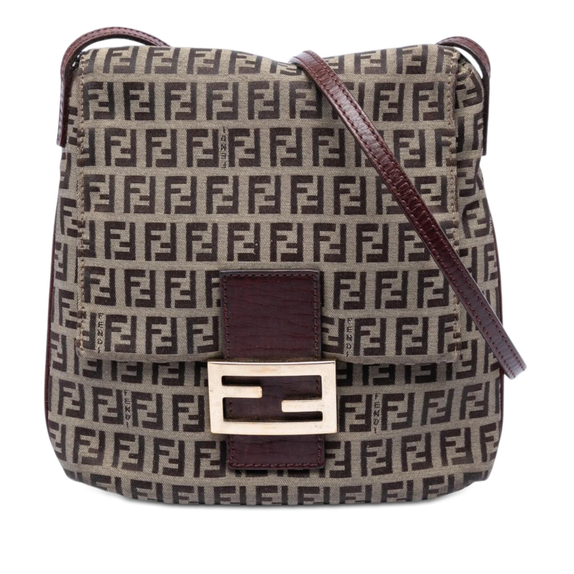 Pocket leather handbag