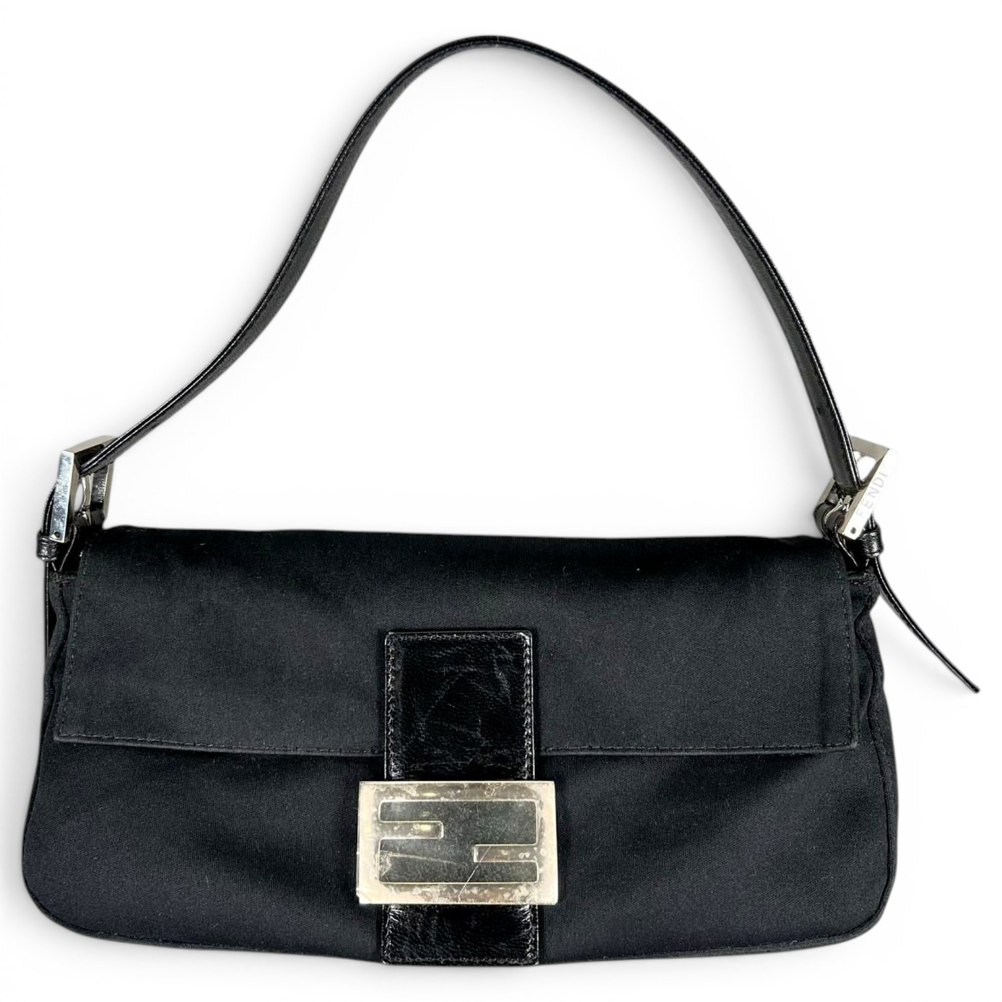 Pocket leather handbag