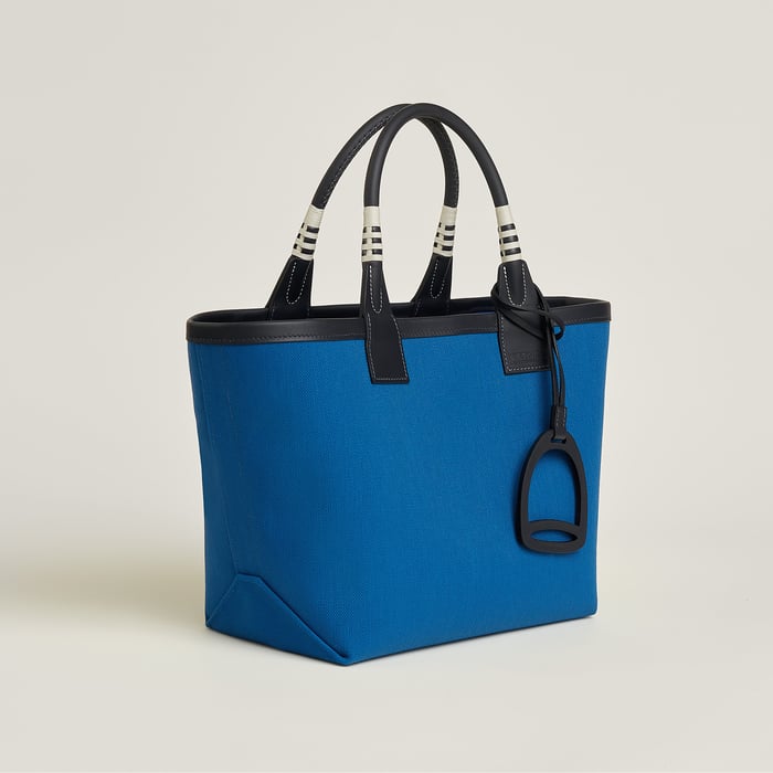 Steeple 25 Bag