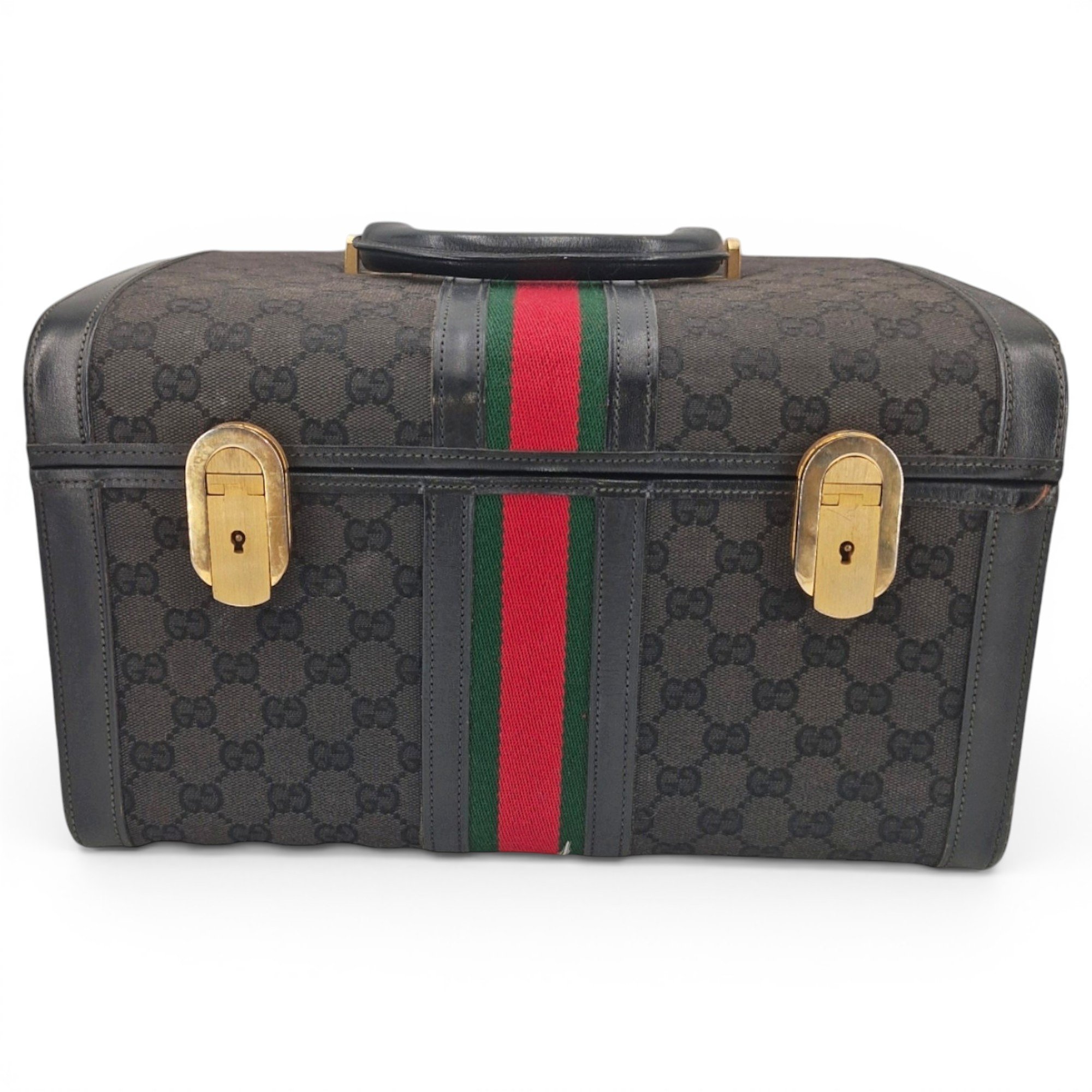 Cloth vanity case