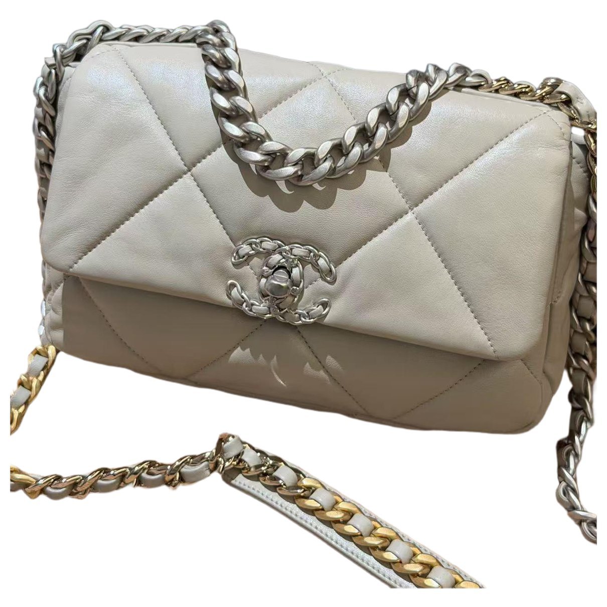 Chanel 19 leather handbag