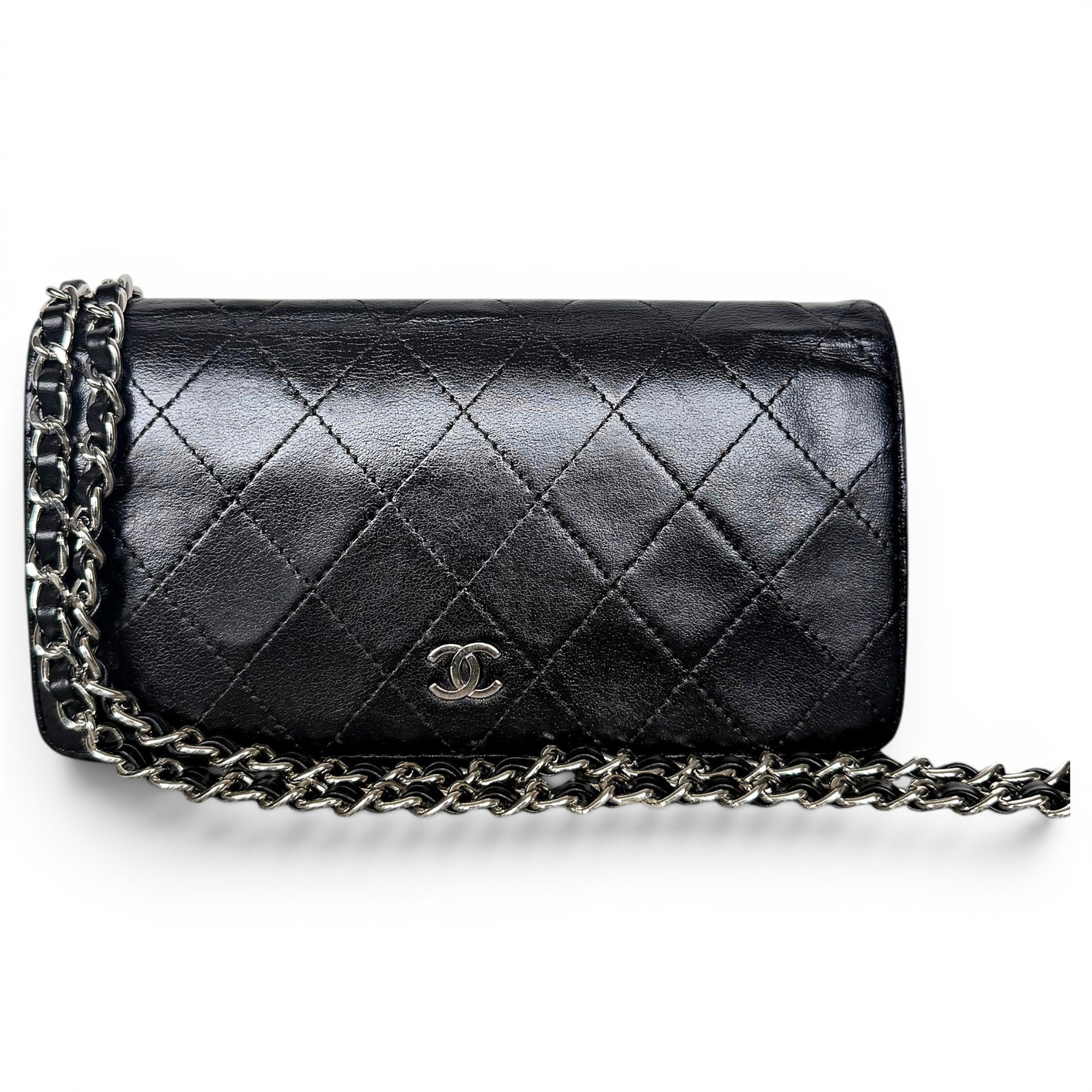 Wallet On Chain Timeless/Classique leather crossbody bag