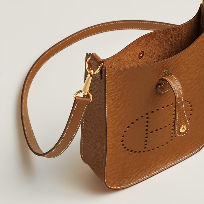 Gold Evelyne 16 Sellier Bag