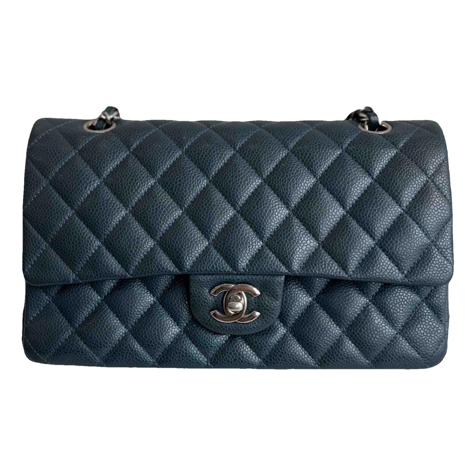 Timeless/Classique leather crossbody bag