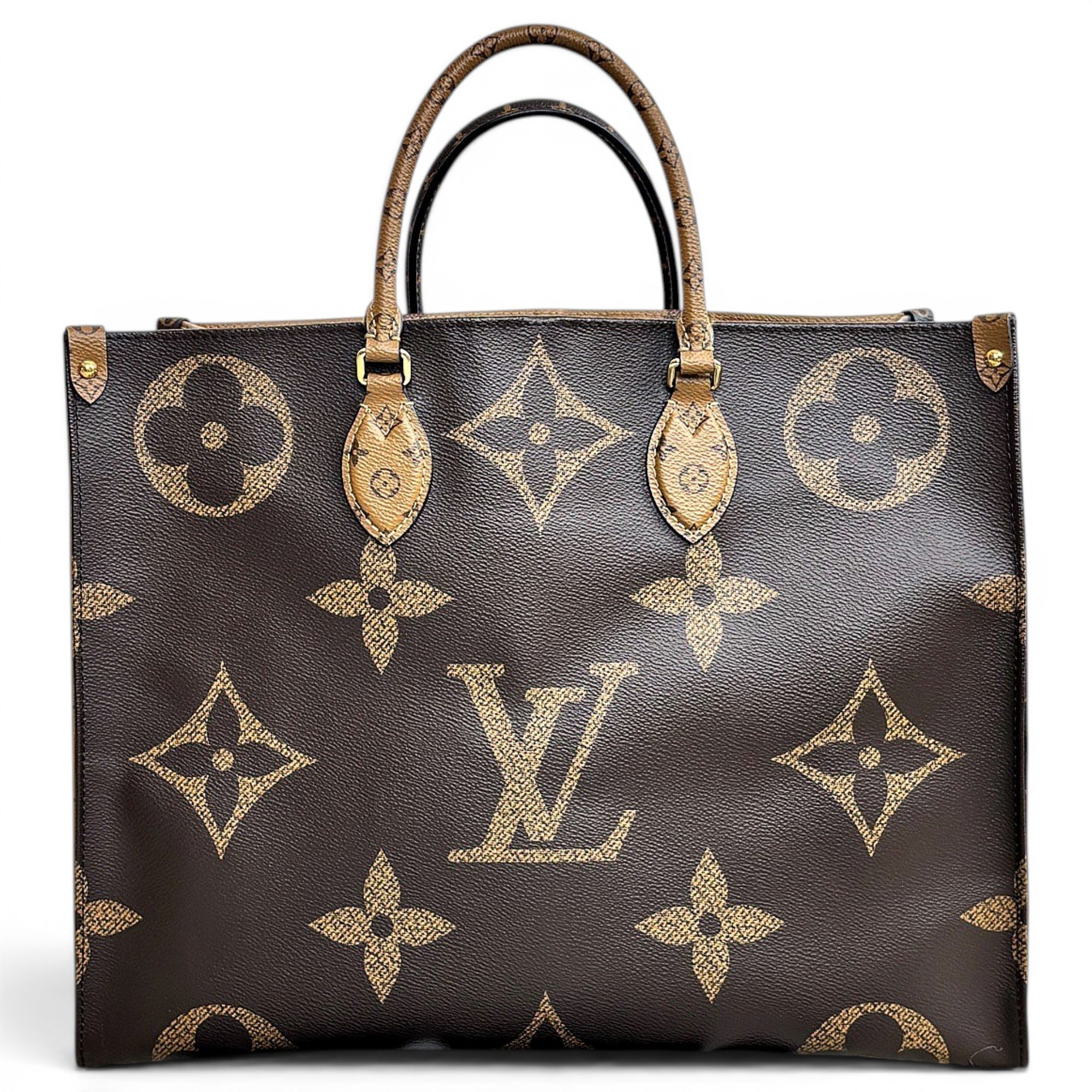 Onthego leather handbag