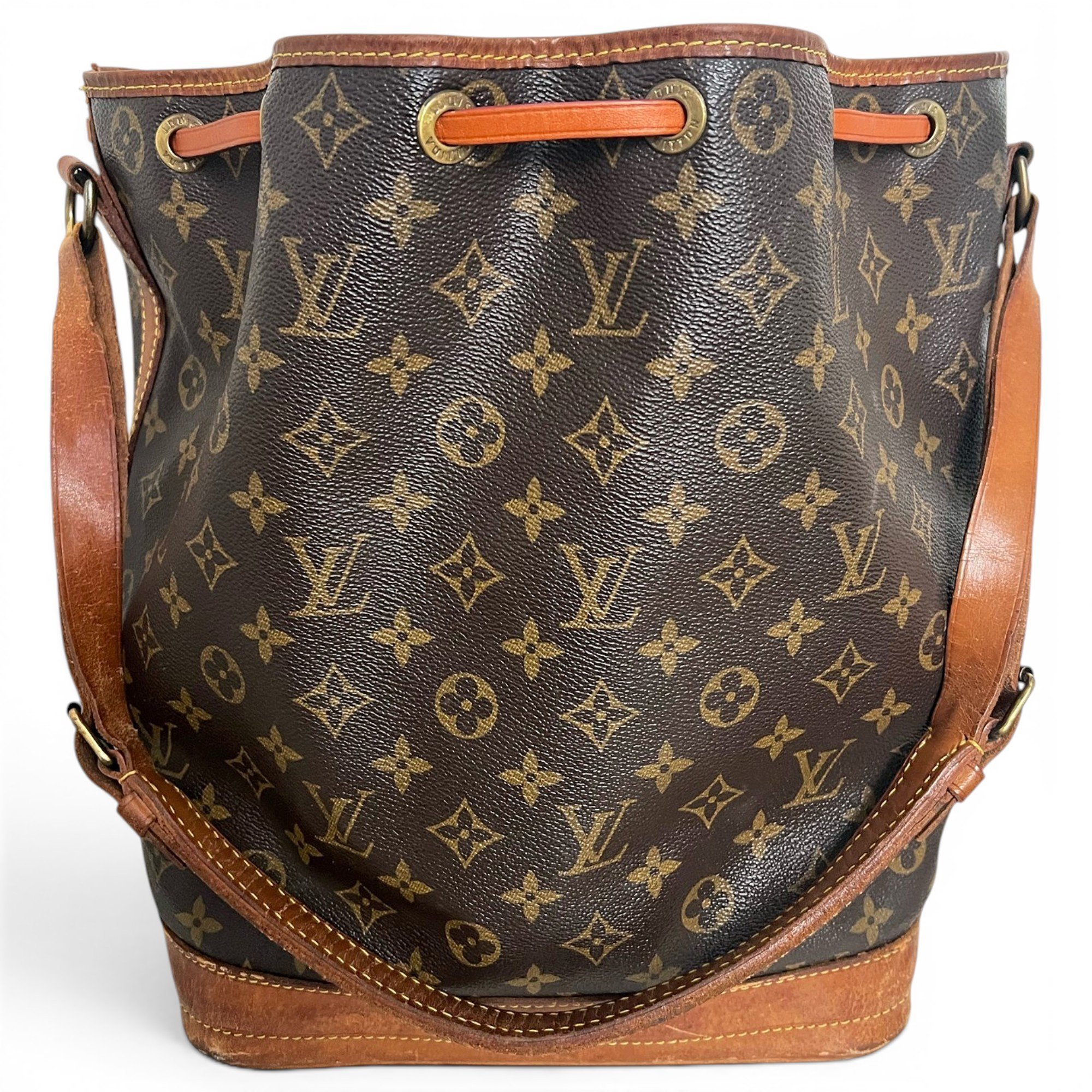 Noé leather handbag