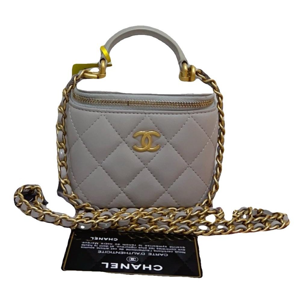 Trendy CC Vanity leather handbag