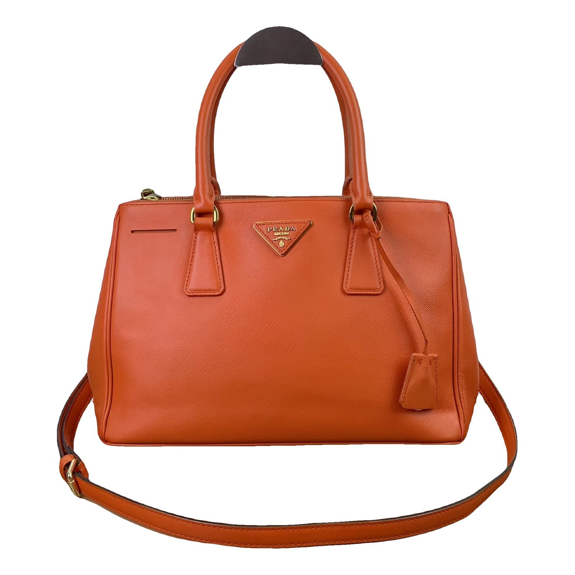 Galleria leather crossbody bag
