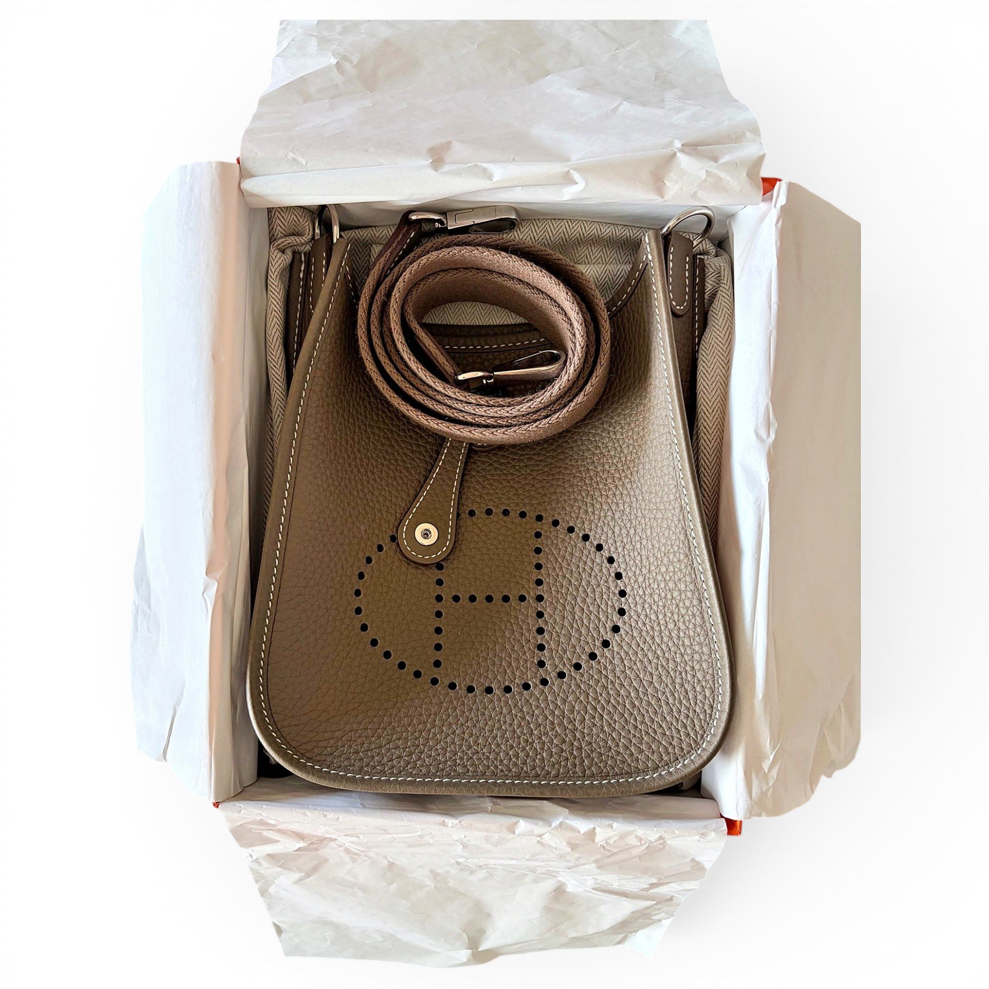 Evelyne leather crossbody bag