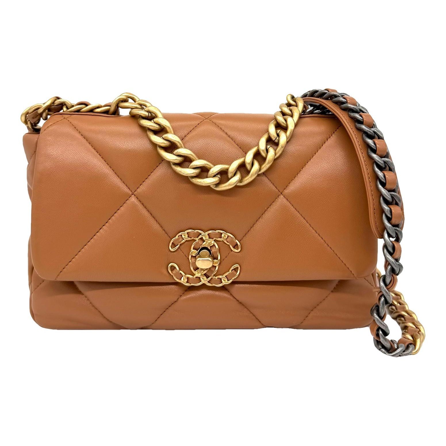 Chanel 19 leather handbag