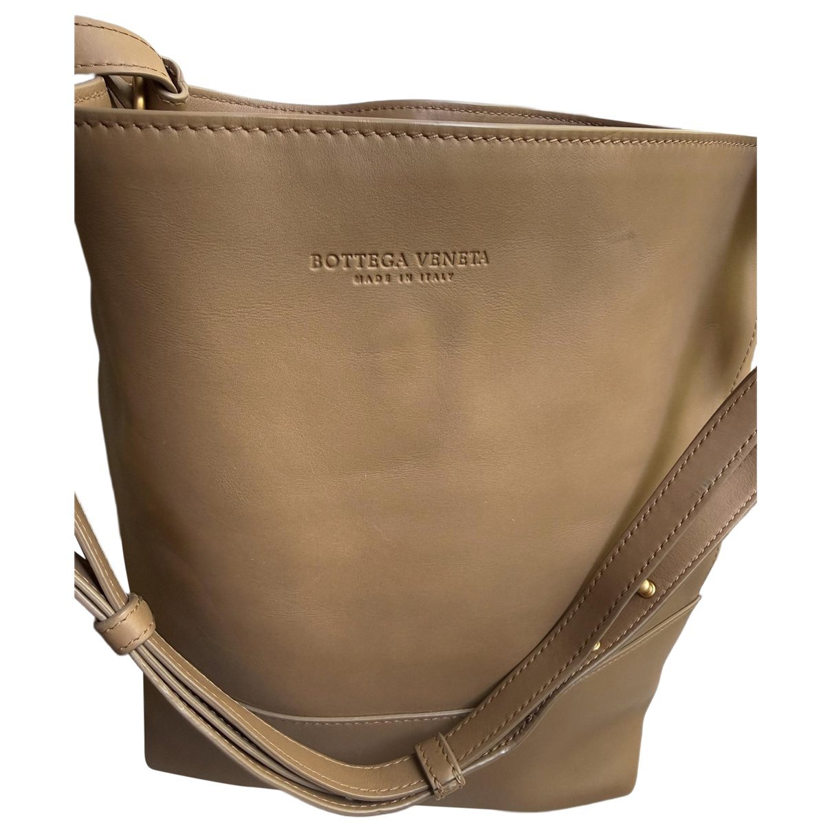 Cassette Bucket leather tote
