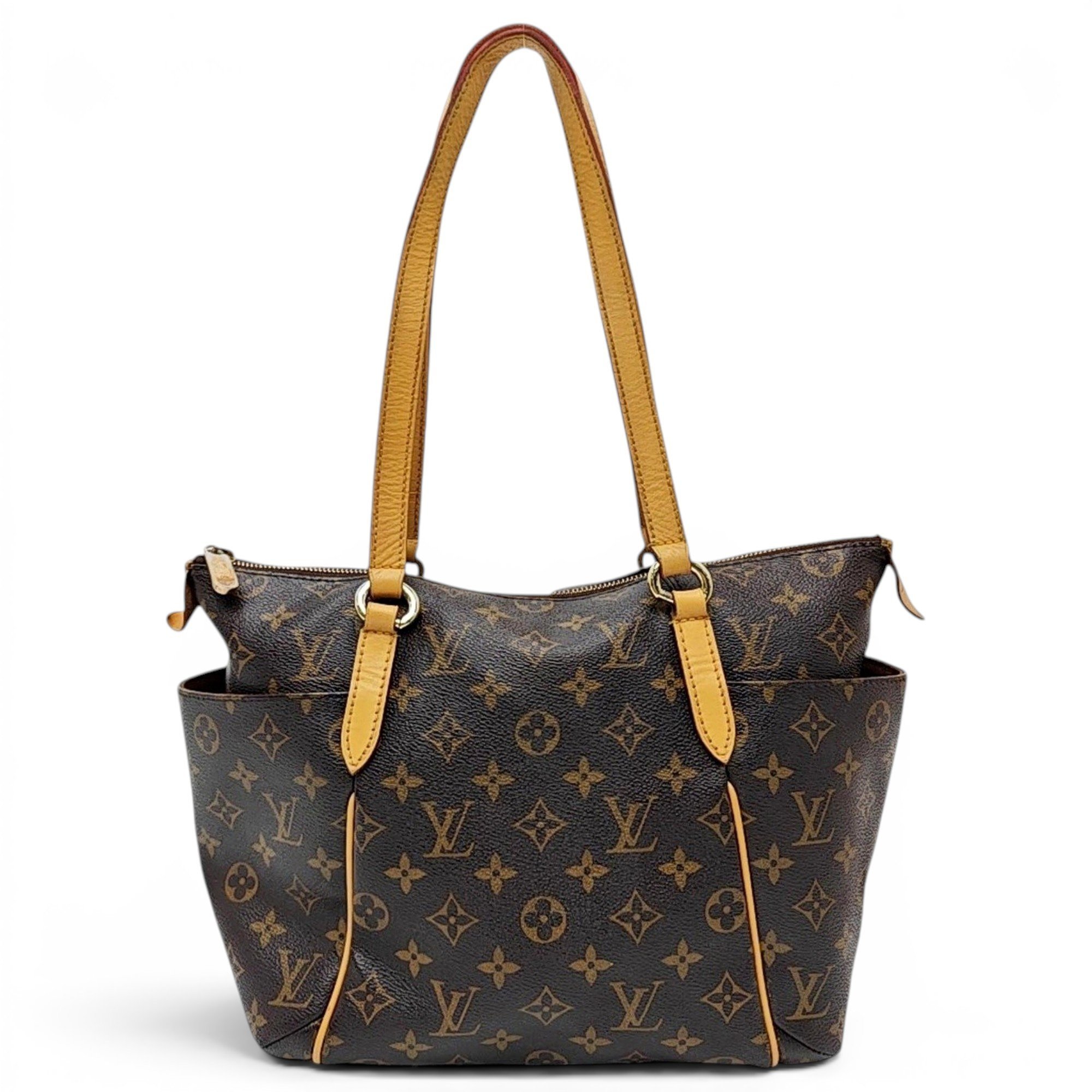 Totally leather handbag