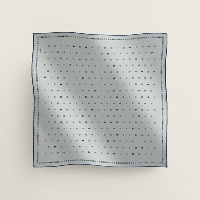 H Tonneau Multicolore Pocket Square 45