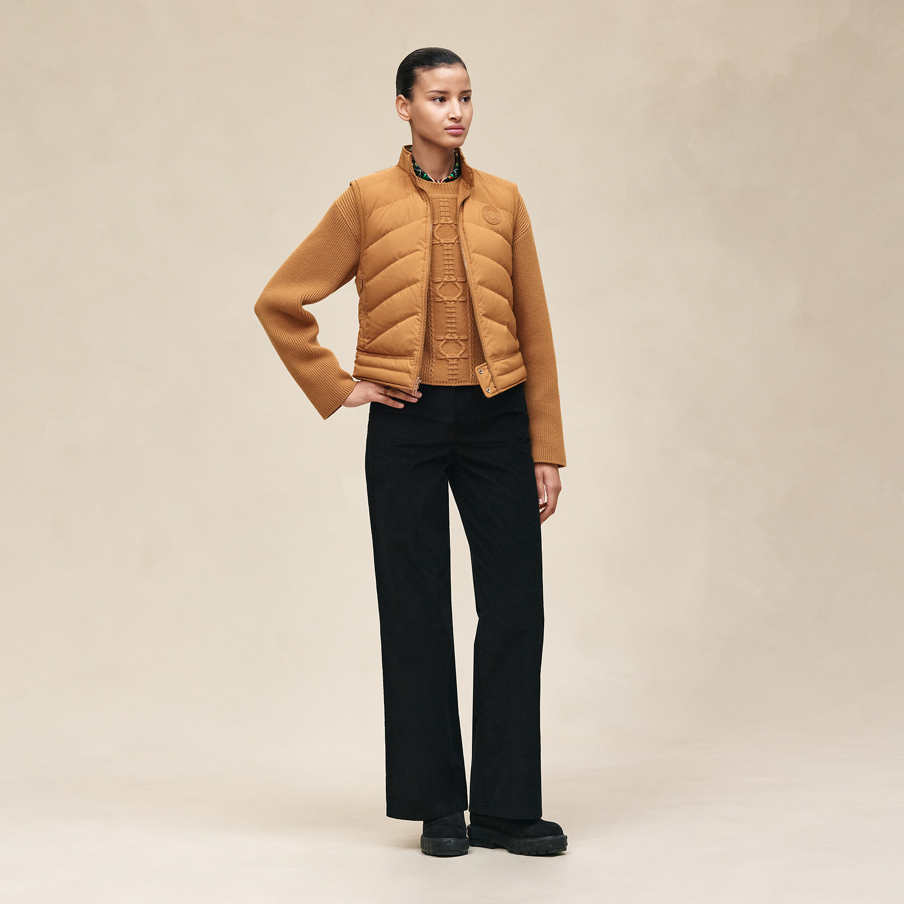 Reversible sleeveless jacket