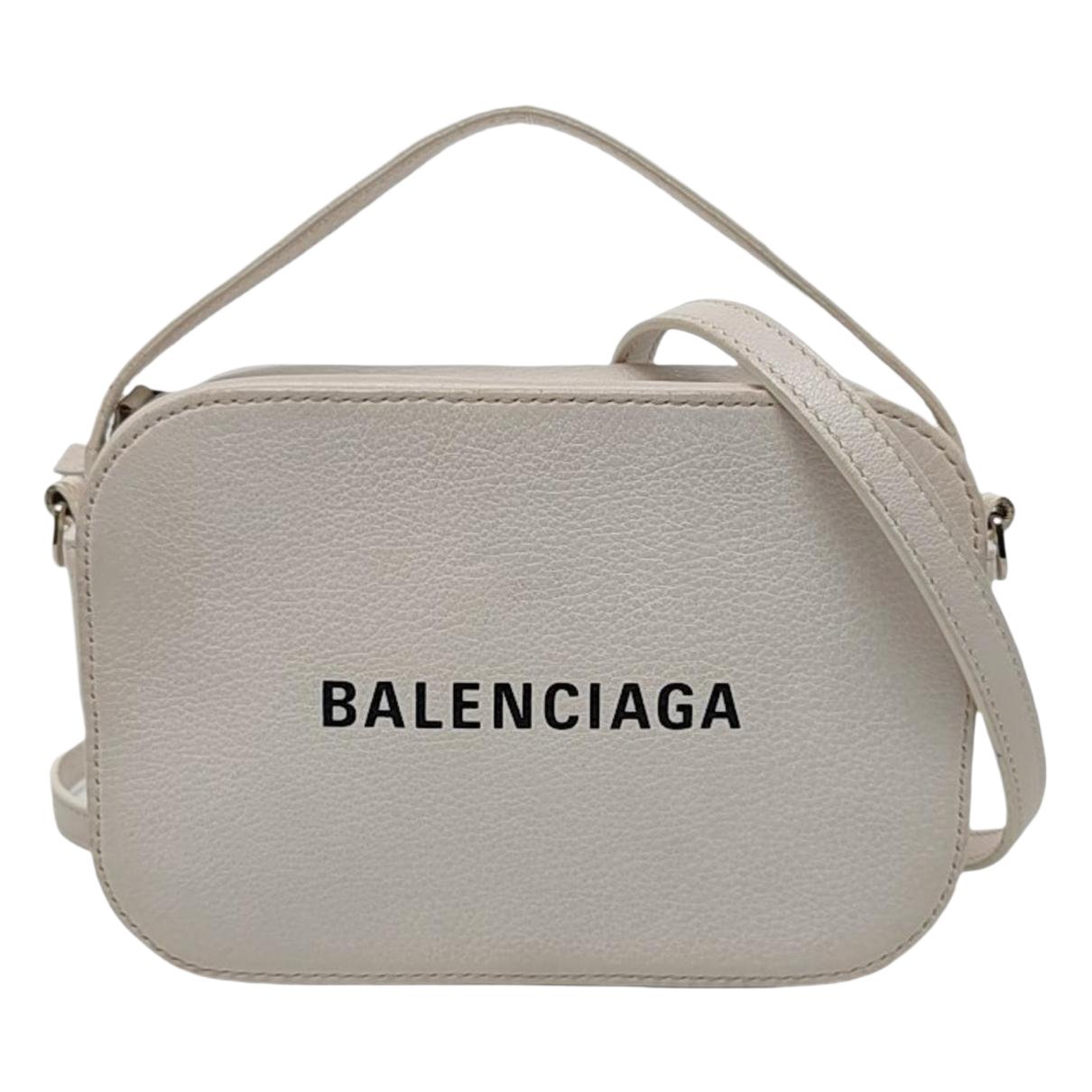 Everyday leather mini bag