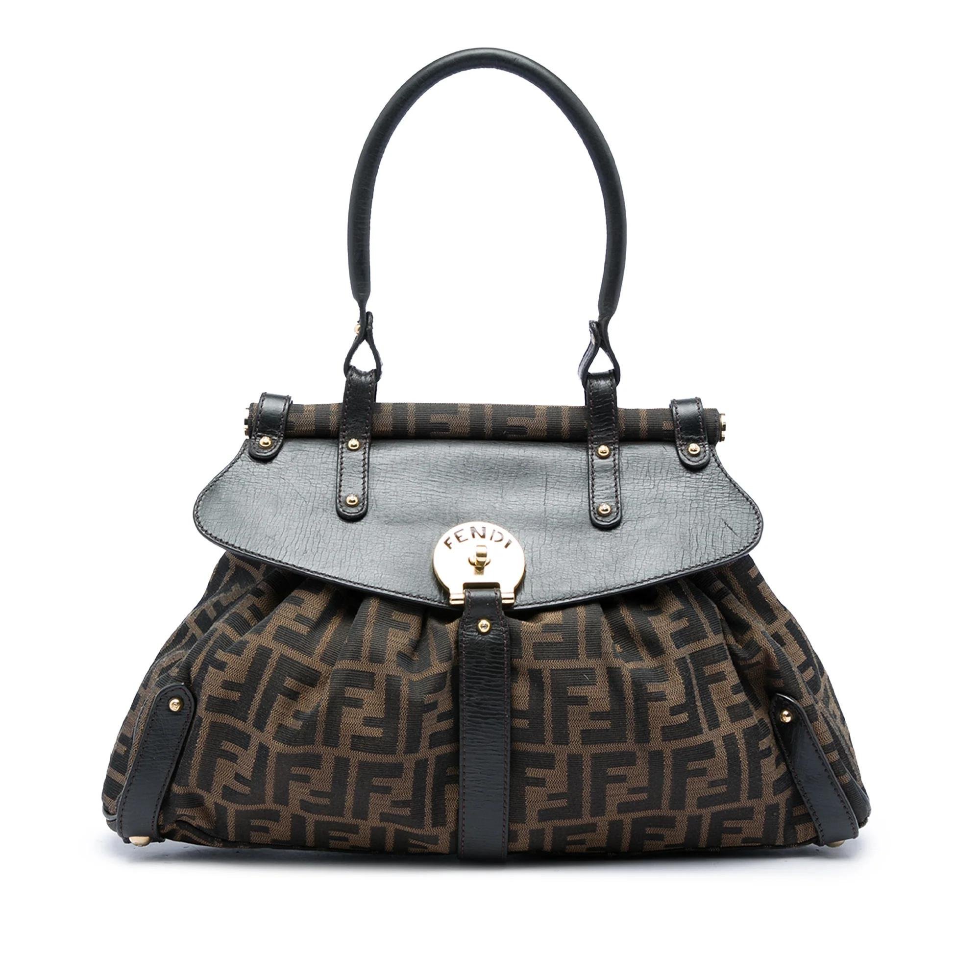 Pocket leather handbag
