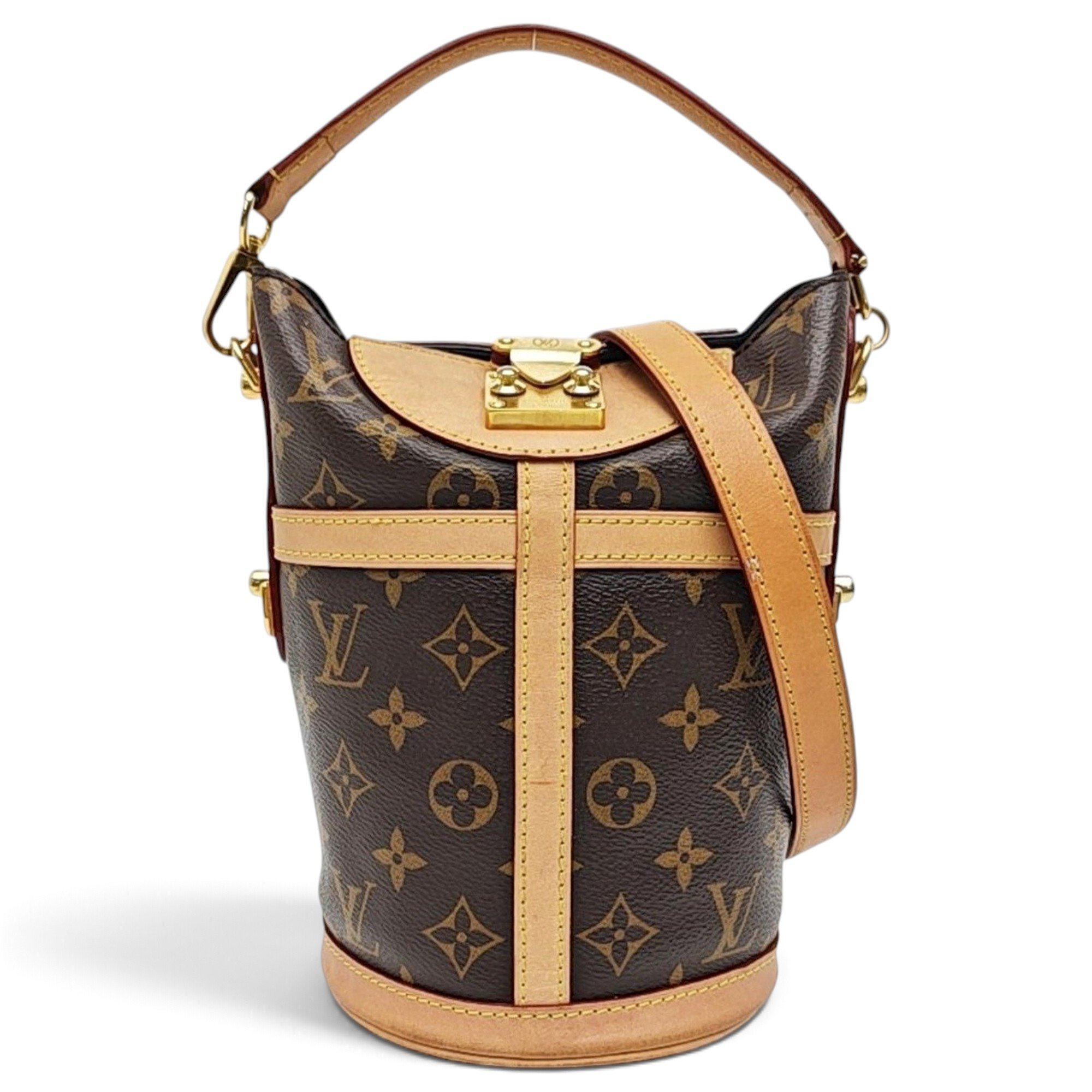Duffle leather handbag