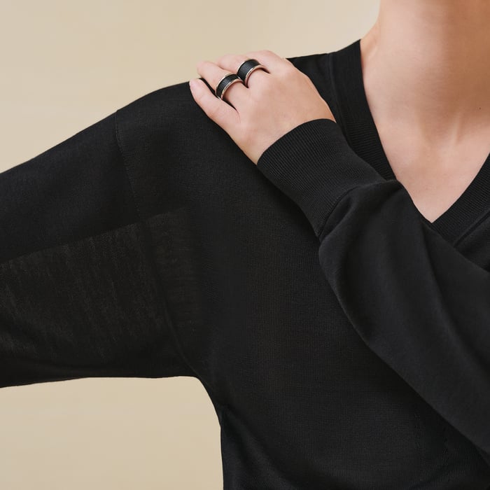Noir Cashmere Long-sleeve Sweater