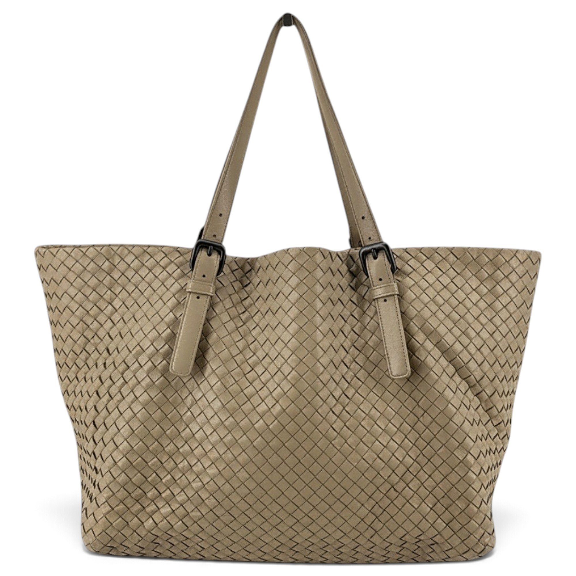 Veneta leather handbag