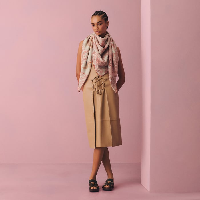 La Nouvelle Cite Cavaliere Shawl 140