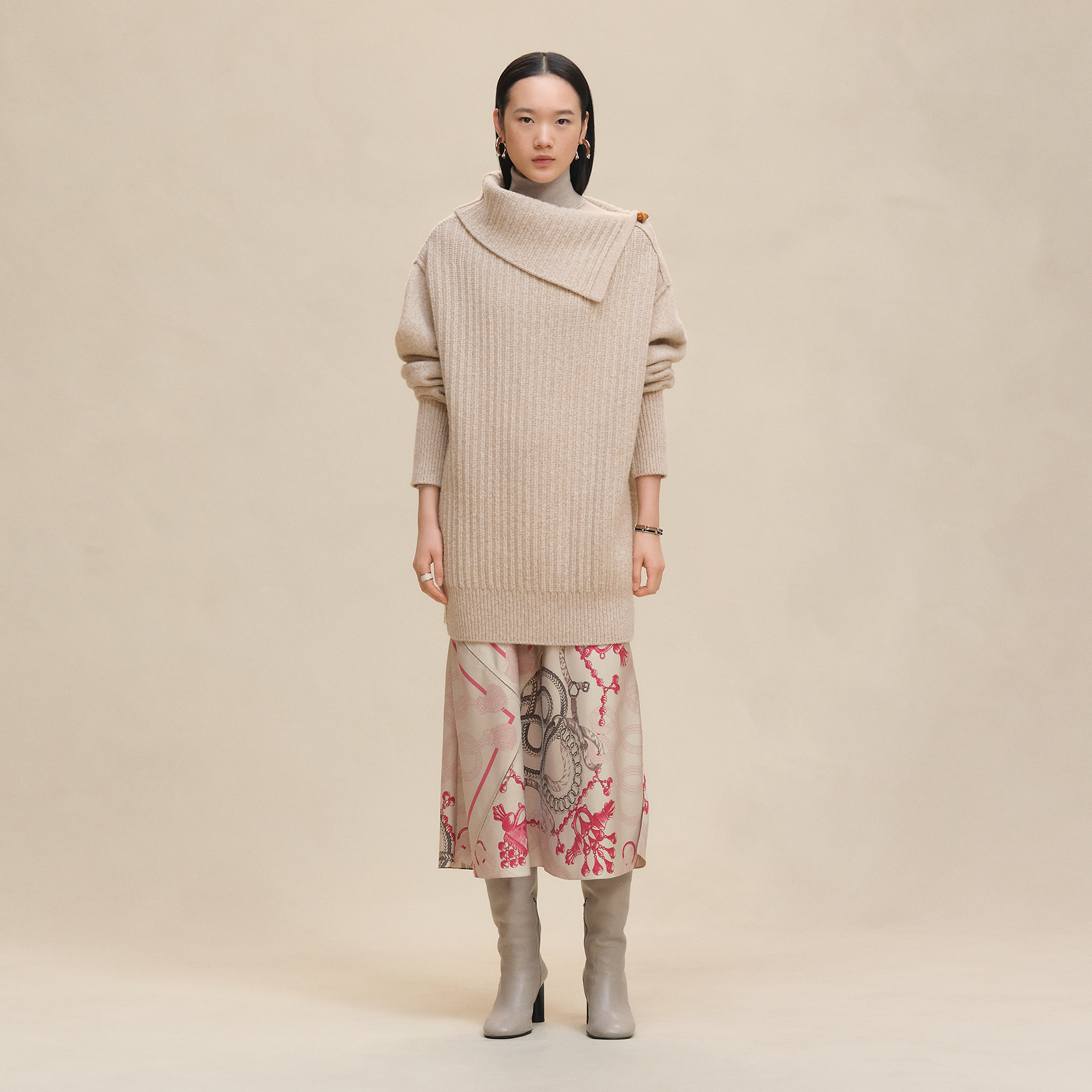 Long-sleeve tunic dress