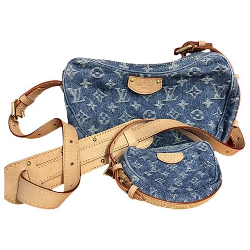 Crossbody bag