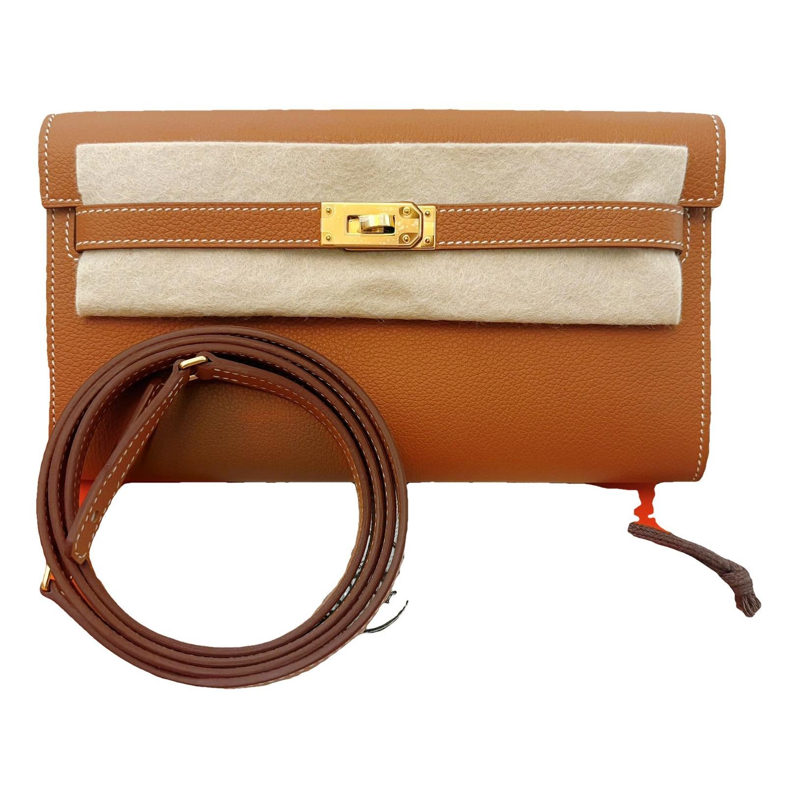 Kelly to go leather clutch bag