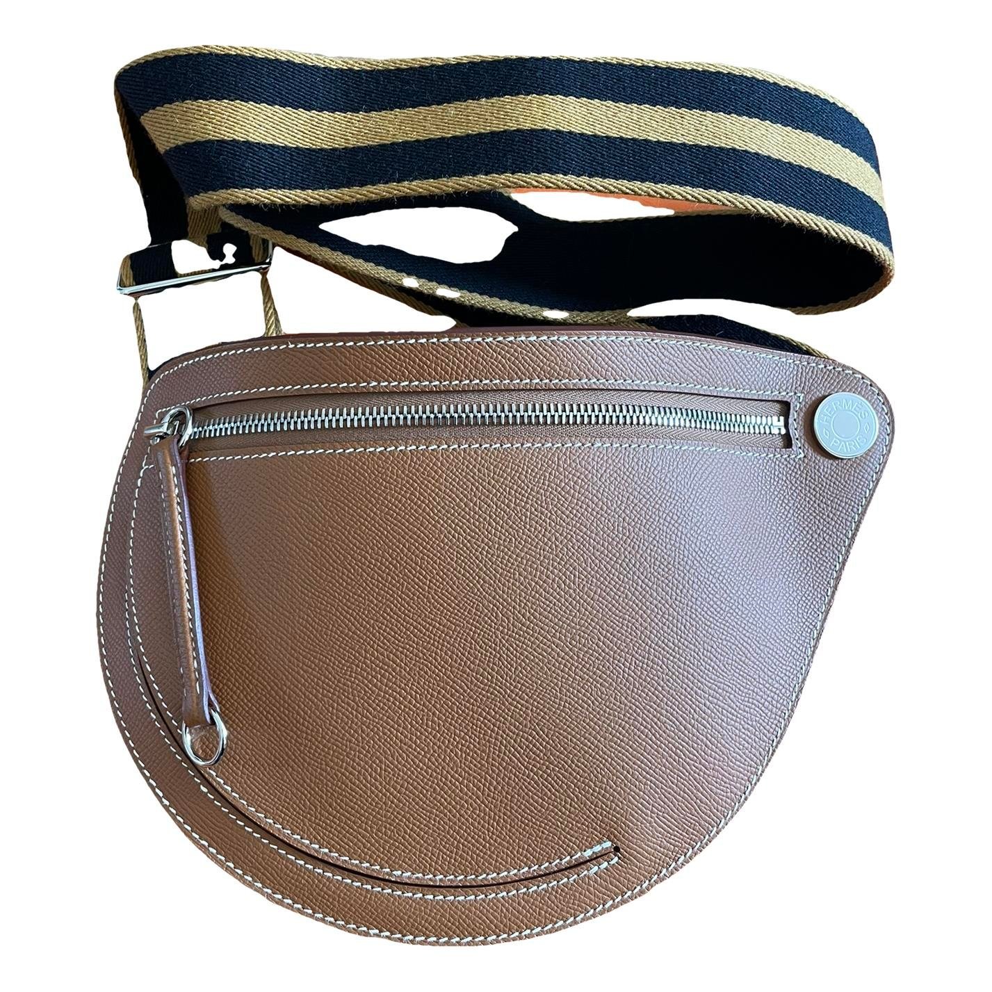 Petite Course leather handbag