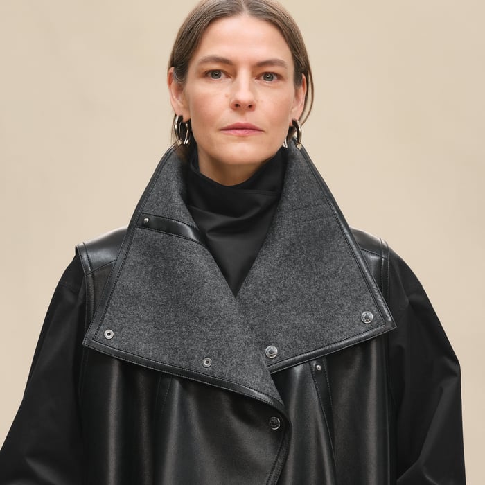 Noir Vest
