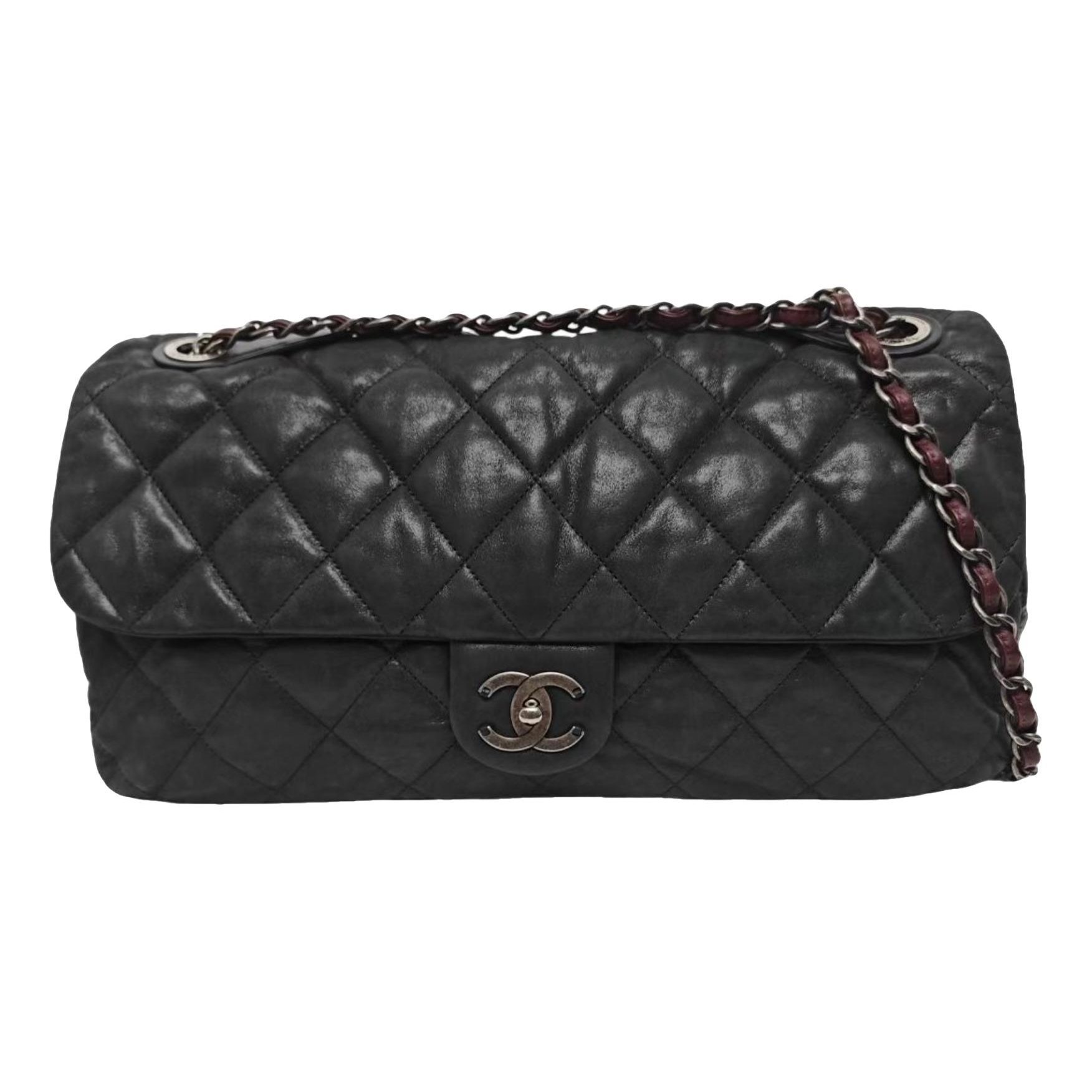 Timeless/Classique leather crossbody bag