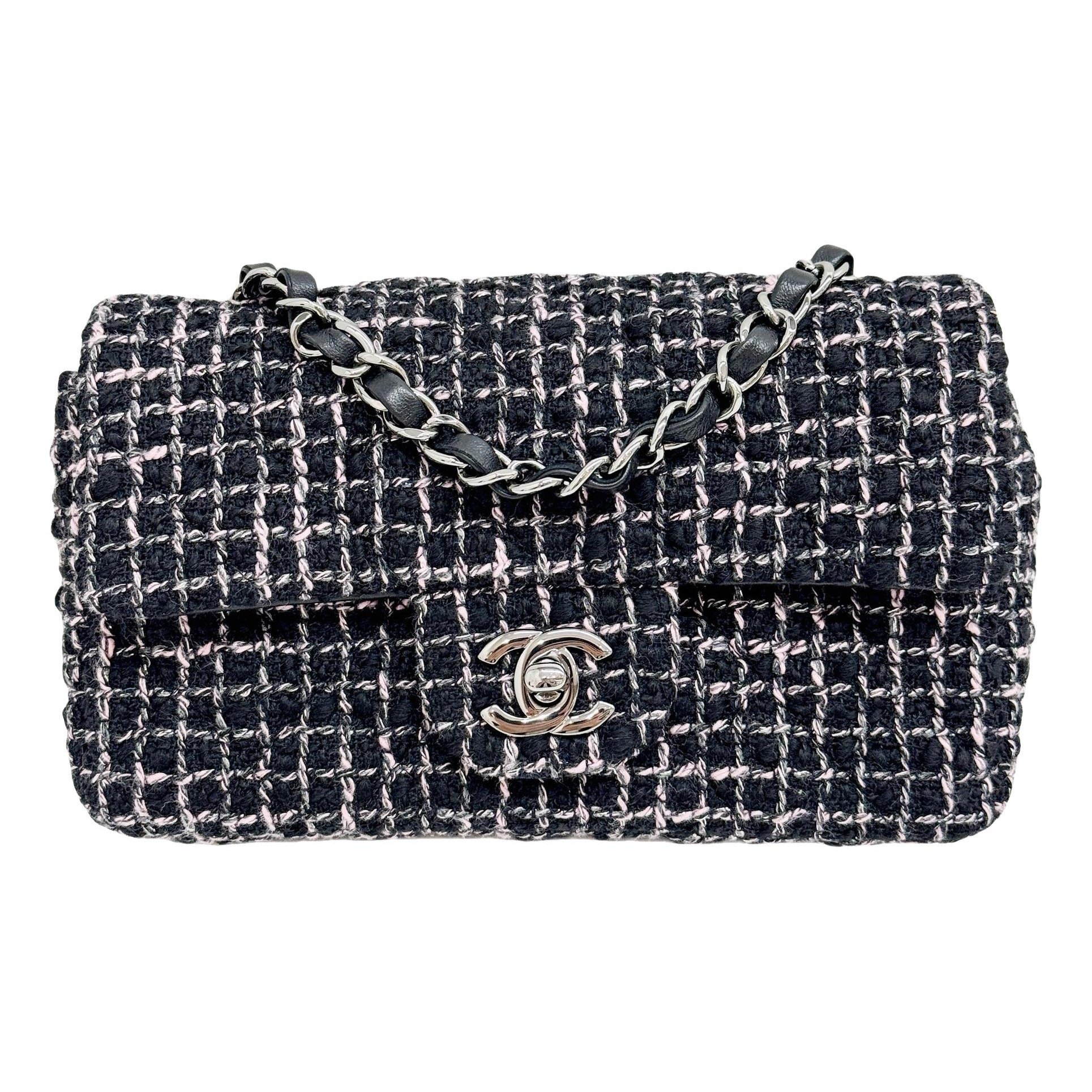 Timeless/Classique tweed handbag