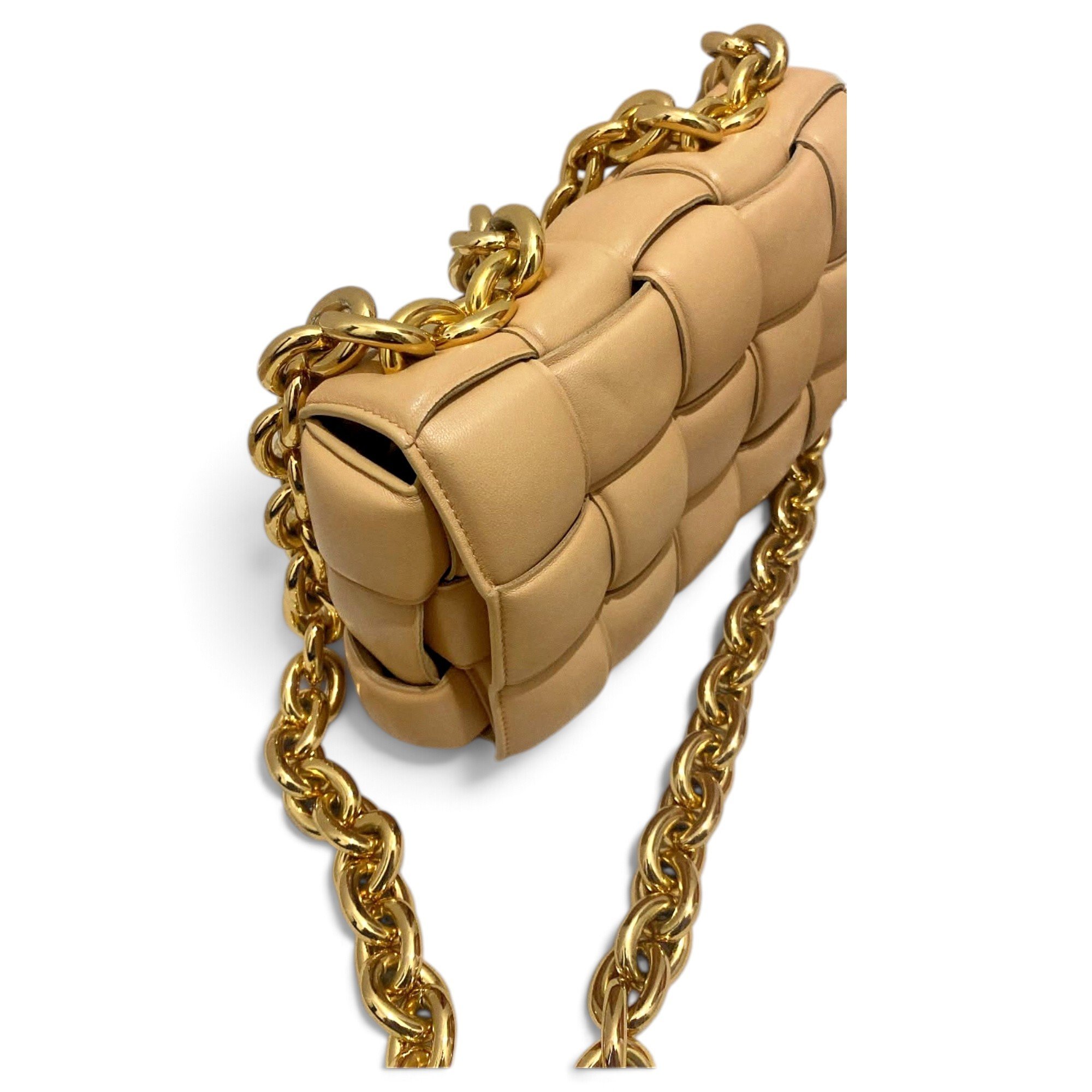 Chain Cassette leather handbag