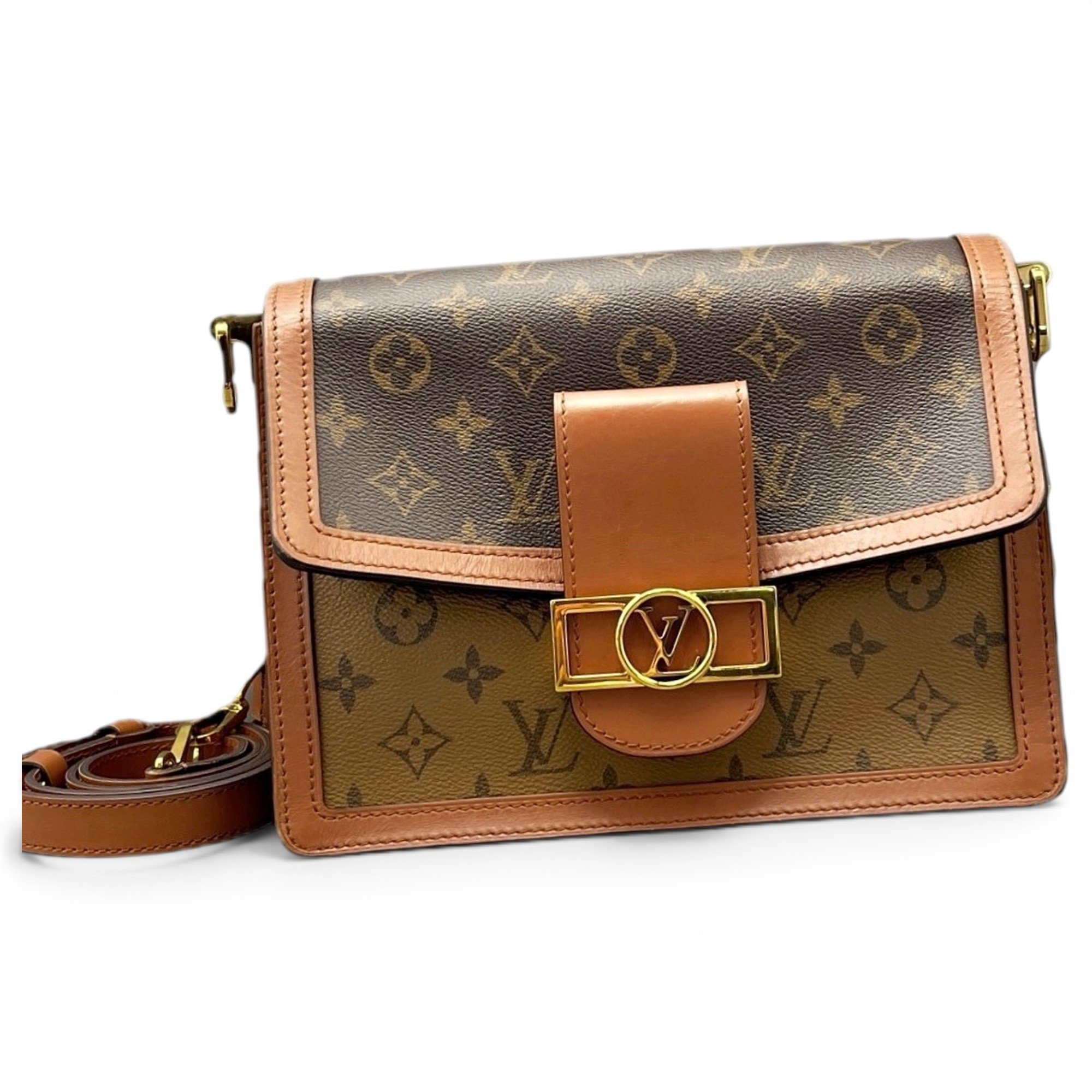 Dauphine leather handbag