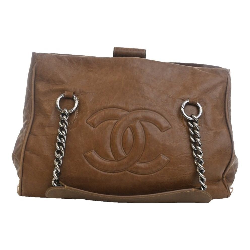 Leather tote