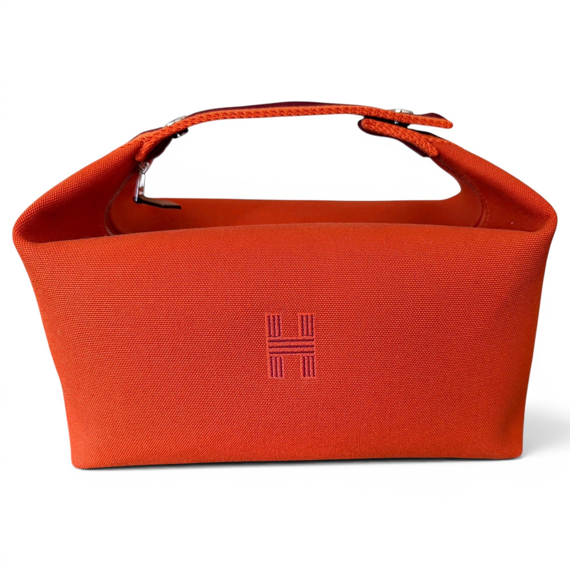 Bride à brac travel bag