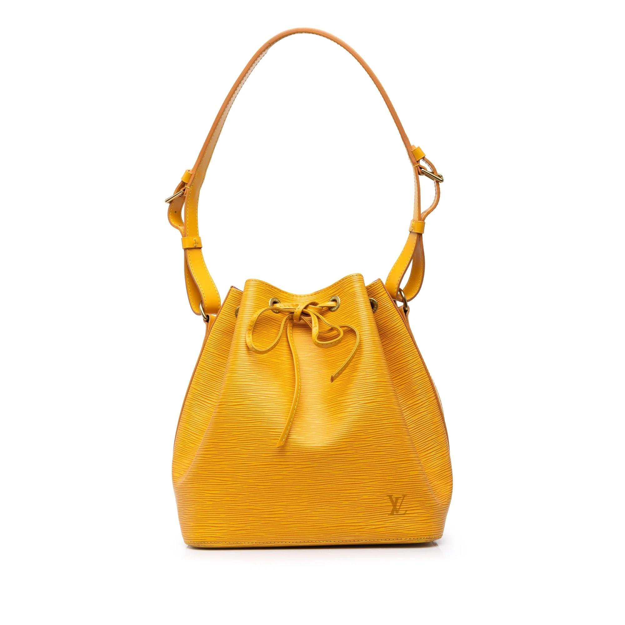 Bucket leather bag