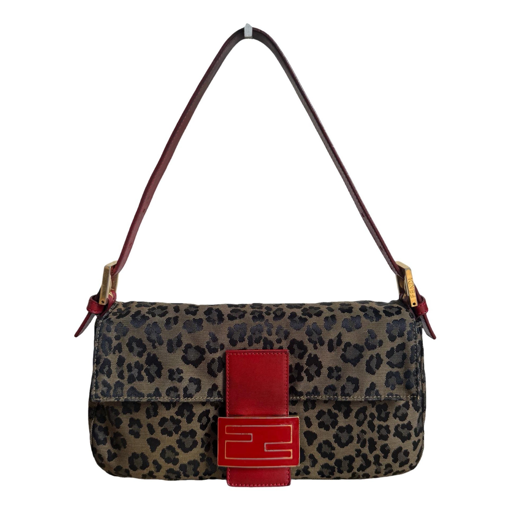 Baguette handbag