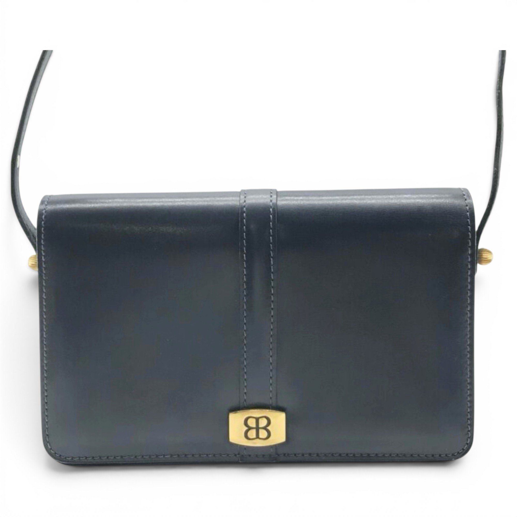B leather handbag