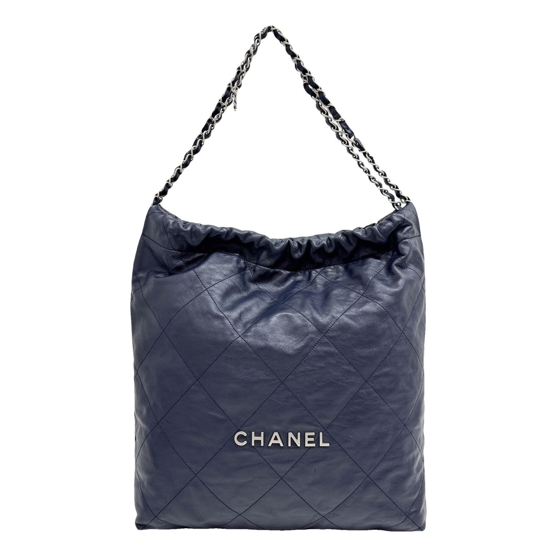 Chanel 22 leather handbag