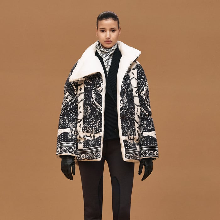 Noir "Porte-bonheur Chevron" Coat
