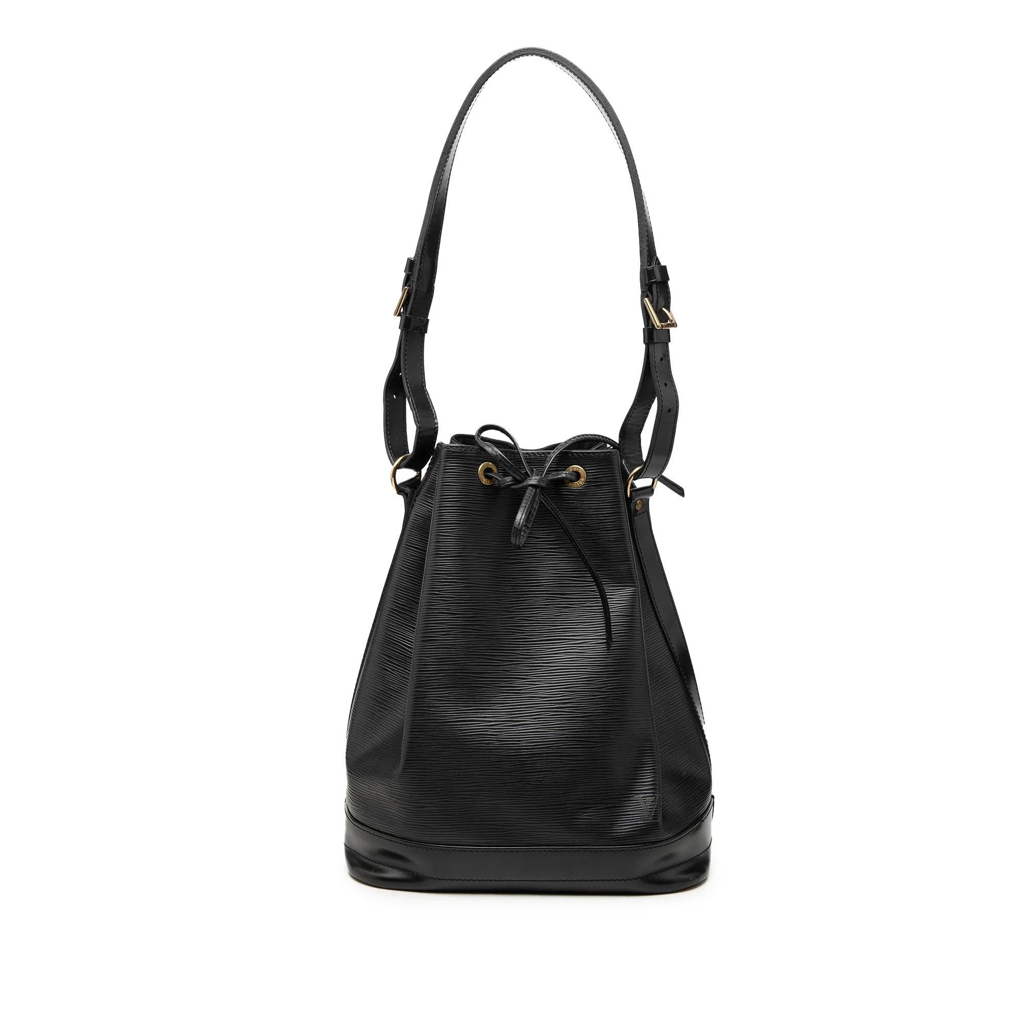 Bucket leather bag