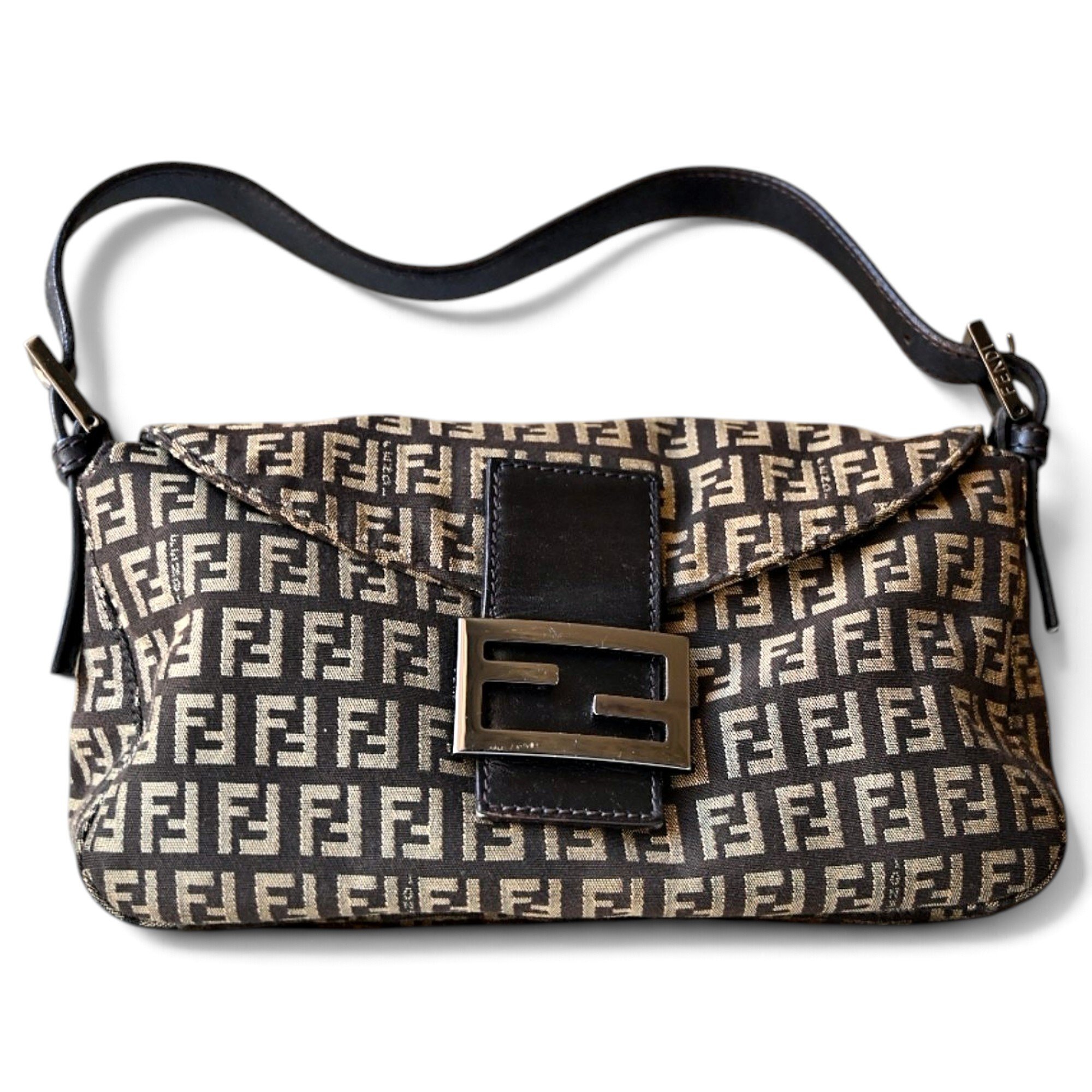 Baguette cloth handbag