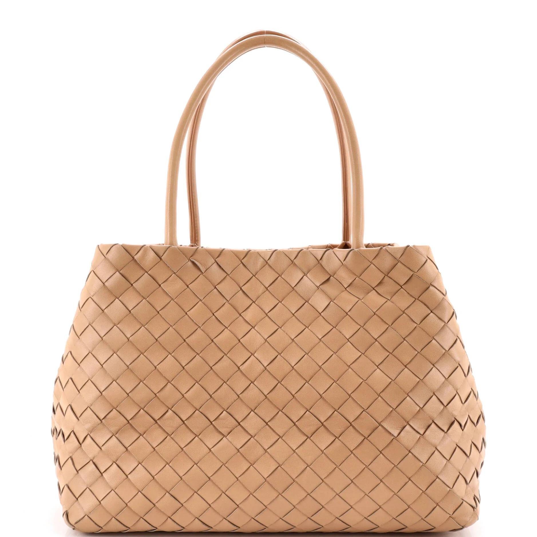 Leather tote