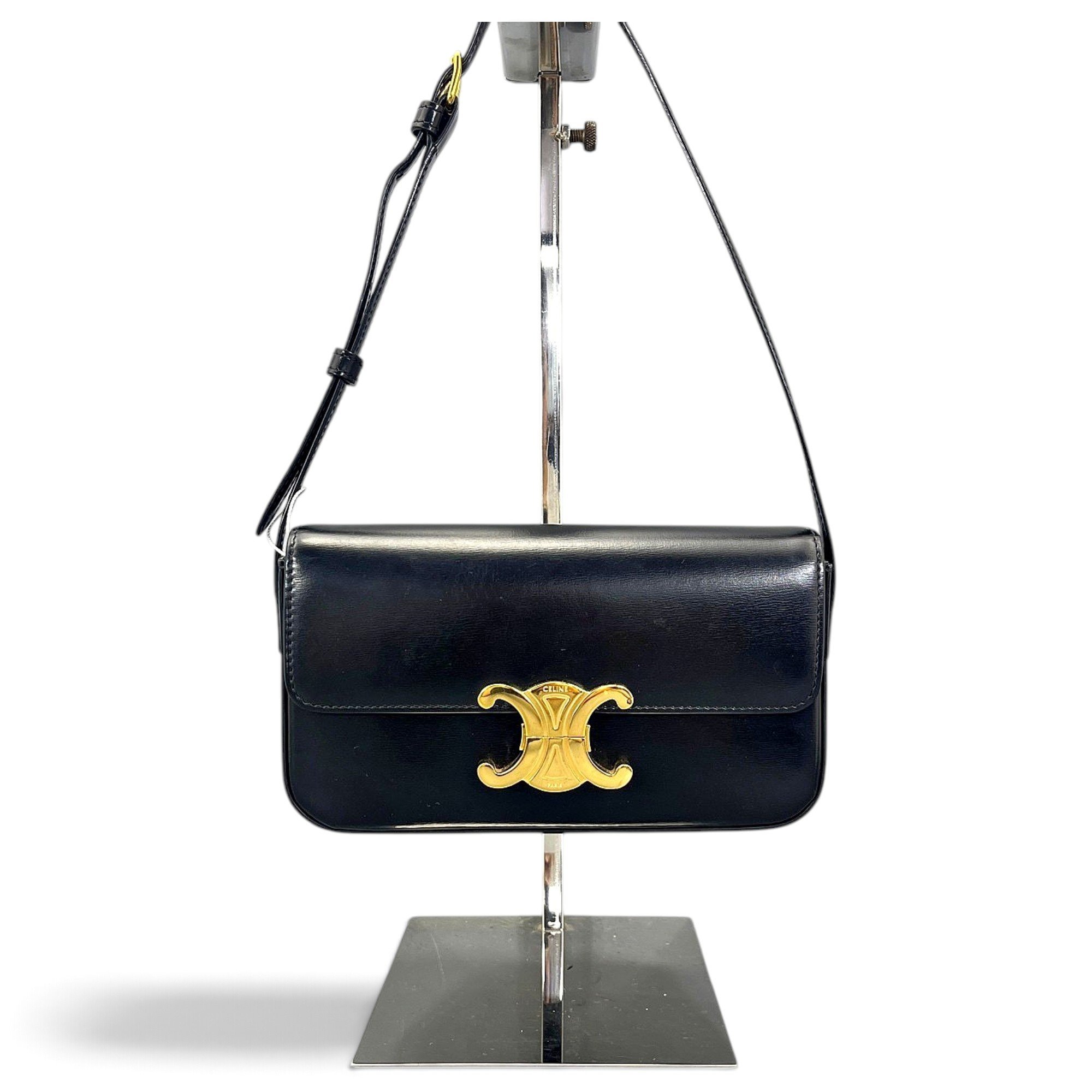 Triomphe chain leather handbag