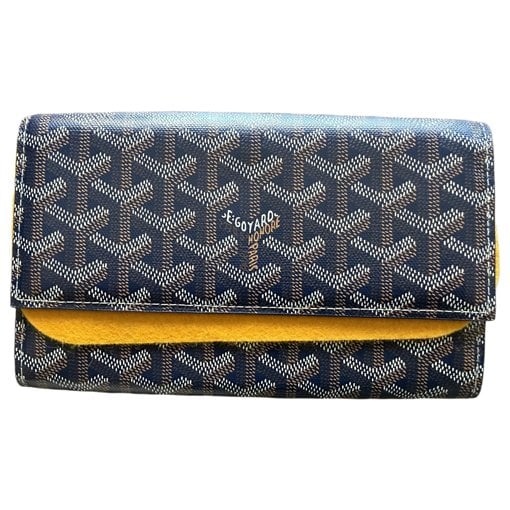 Patent leather crossbody bag